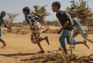Ontheemde kinderen, vluchtelingenkamp kamp Doolow, Somalië. | Foto: Muse Mohammed | IOM, 2017 
