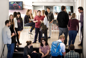 Internationale studenten in gesprek. Bron: Hollandse Hoogte